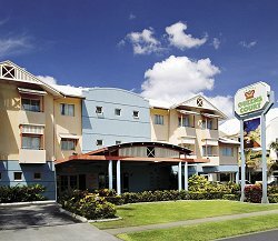 Queens Court Hotel Cairns