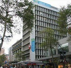 Base Auckland Central Backpackers (ACB)