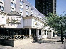 Skyline Hotel New York