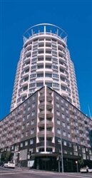 Oaks Maestri Towers Sydney